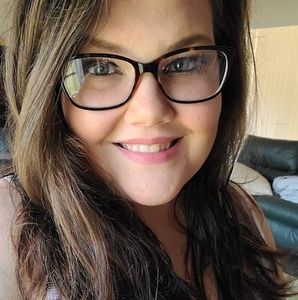 Meet your Posher, Emmy